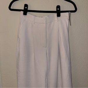 Abercrombie & Fitch Crepe Tailored Ultra-Wide Leg Pant - Cream